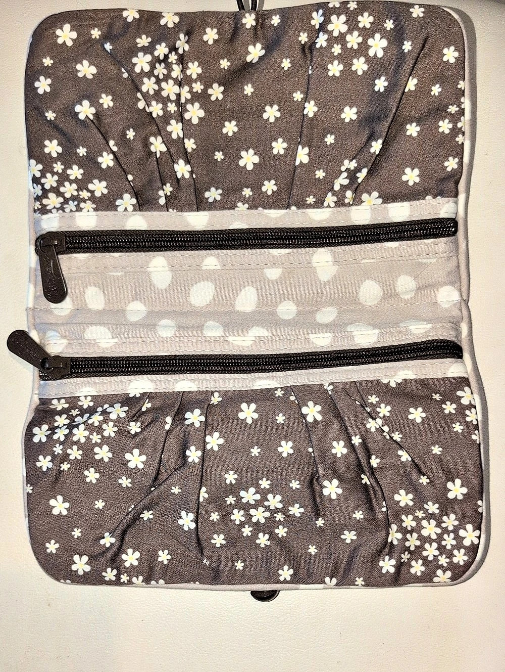 Thirty-one Traveler Case Cosmetic Organizer Or Jewelry